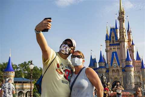 Is Disney World cutting costs by skimping on air conditioning?