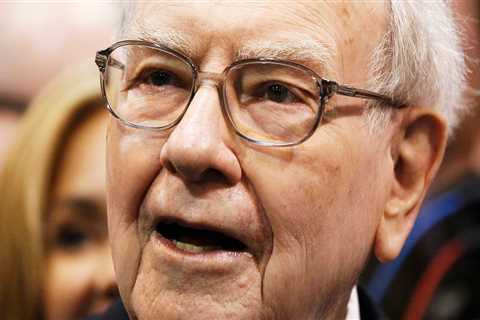 Warren Buffett has cautioned against stockpiling cash, gold, or bitcoin in times of war - and..
