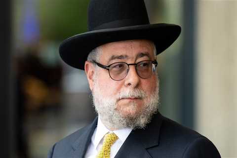 Moscow's exiled chief rabbi says Jews could be scapegoated for hardships caused by the war in..