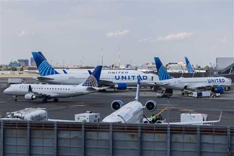 Upbeat Earnings Lift Shares of United Airlines