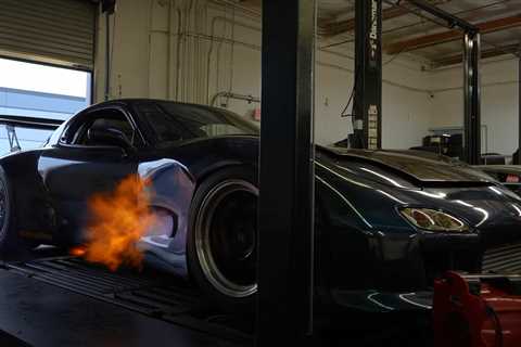 Sit Back And Enjoy A Four-Rotor Mazda RX-7 Pushed To Its Limits On A Dyno
