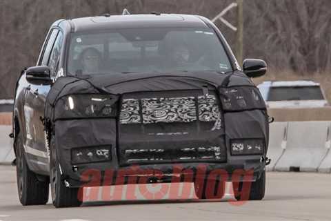 Mystery 2024 Honda Ridgeline caught testing in new spy photos