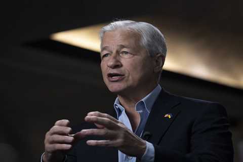 Why Jamie Dimon's Resistance to Flexible Work Spells Trouble for JPMorgan