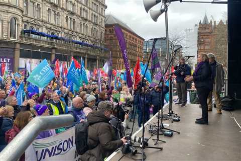 Health worker strikes paused in Northern Ireland for pay talks