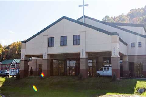 Experience the Services of Southeastern Christian Church in Louisville KY