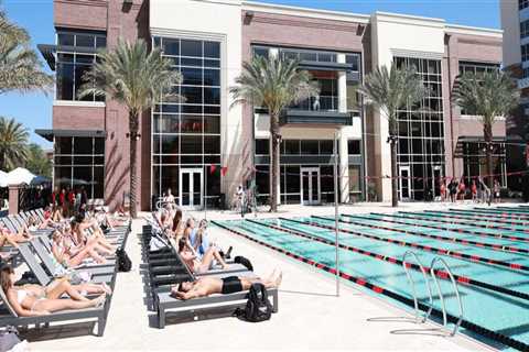 Fitness Centers with Pools and Hot Tubs in Tampa, Florida - Get Fit and Stay Healthy