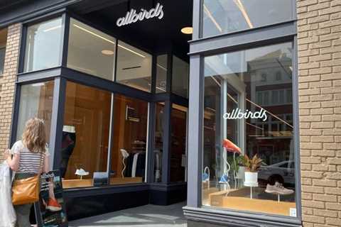 Glossier founder Emily Weiss to leave Allbirds board