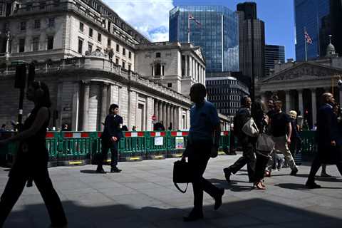 Bank of England’s Critics Multiply After Interest Rate Increase