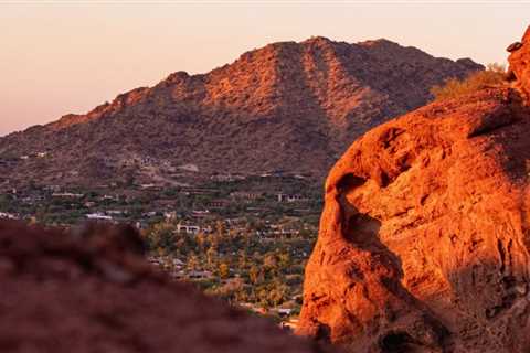 Can a mega-mansion in Paradise Valley bring in a record $75M?