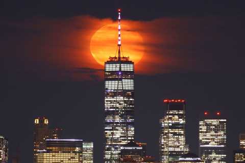 July's Full Buck Moon is the 1st of 4 supermoons this summer