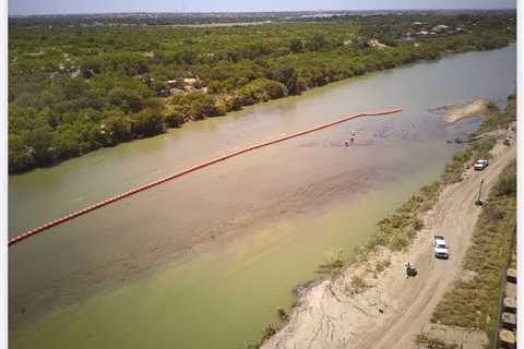 Court Orders Texas To Remove Floating Death Trap From The Middle Of The Rio Grande