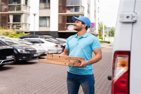 3 Types of Delivery: What’s The Best Fit For Your Pizzeria