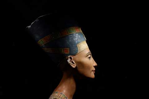 Was Nefertiti Egypt’s Leading Lady Before King Tut?