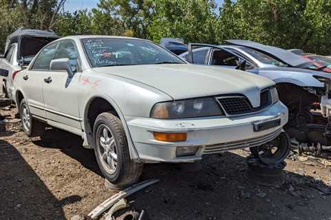 Junkyard Gem: 2003 Mitsubishi Diamante VR-X