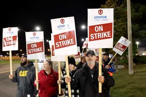 4,200 Unifor autoworkers begin strike at GM plants in Canada