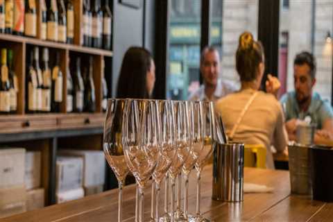 Do Wine Bars Offer Wine Tastings?