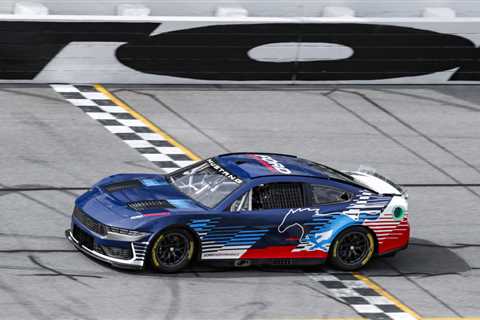 Ford reveals Dark Horse themed 2024 NASCAR Cup Series Mustang