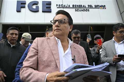 Concerns about press freedom grow in Ecuador after presidential candidate is assassinated