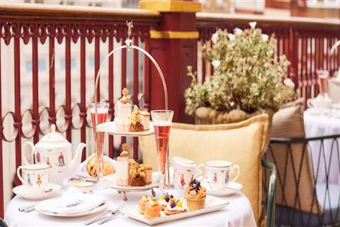 The Finest Afternoon Teas in London: An Expert Guide