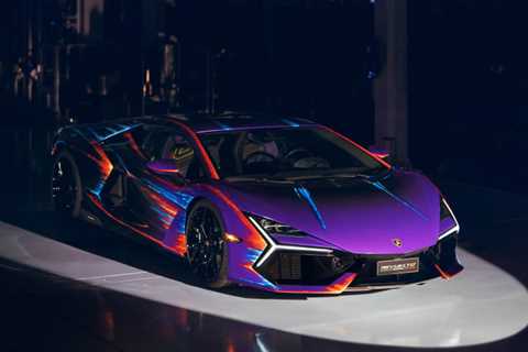 One-off Lamborghini Revuelto Opera Unica took 435 hours to paint