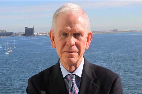 Legendary investor Jeremy Grantham warns of a 'superbubble' and looming recession — and..