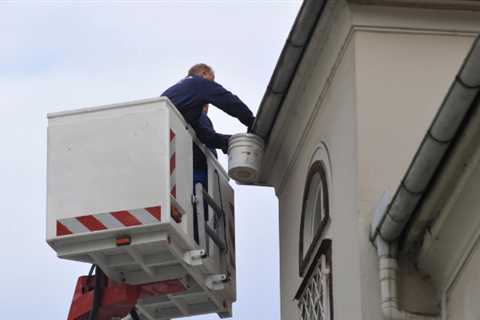 Gutter Cleaning Compton