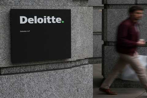 Deloitte is rolling out an AI chatbot that can help staff answer emails and create presentations