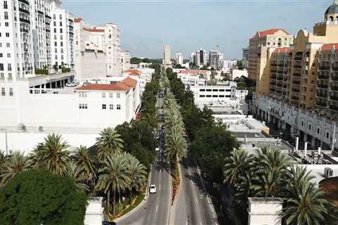 The Impact of Local Schools and Universities on Community Development in Hollywood, FL