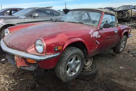 Junkyard Gem: 1976 Triumph Spitfire 1500