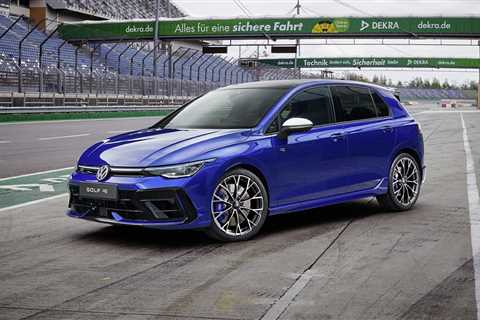 2025 Volkswagen Golf R gets more power and a Black Edition