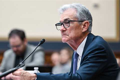 Fed Chair Powell Welcomes Cooling Inflation