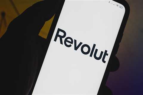 Revolut wins long-awaited UK banking license from watchdog