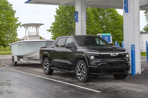 Some new Silverado EVs advertised at thousands below MSRP