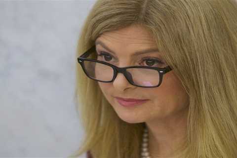 Prominent Attorney Lisa Bloom Settles Claims She Misused Covid Loans