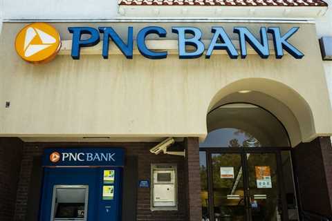 Longtime GC of Nation's Sixth-Largest Bank to Retire