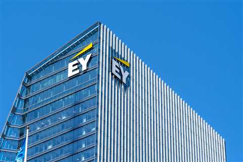 EY Tells 200 Grads Expecting to Start Soon to Hit the Bench Until Next Year