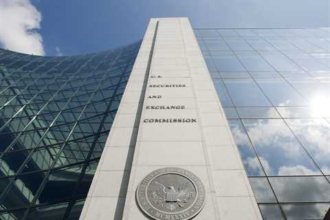 New Am Law 100 Partner Emerges on Trump's Shortlist for SEC Chair