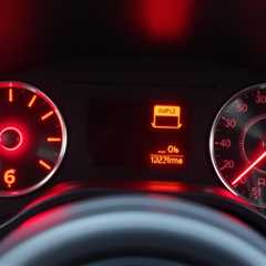 Spot Early Warning Signs of Car Trouble