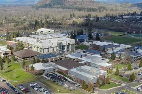 Unlocking the Potential of Lane County, Oregon: Scholarships and Grants from Local Associations