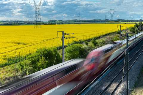 Freight on Rails: A Sustainable and Reliable Option for Long-Haul Transport