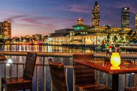 How Music Bars in Tampa, Florida Are Supporting Local Independent Artists