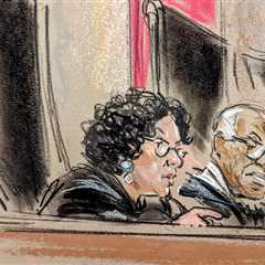 Court hears arguments on when police may enter a home without a warrant