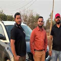 Customer Service on Two Fronts: What Roofers and Taxi Drivers Teach Us About Reliability