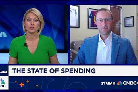 Overall consumer trends remain relatively stable, says Morgan Stanley''s Simeon Gutman