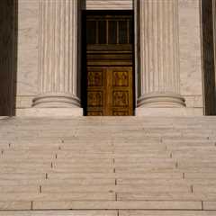 Supreme Court difficult to read in case on campaign finance limitations