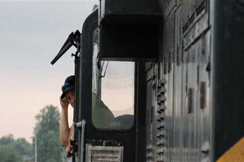 Rail Freight Services for Businesses: Key Advantages and Challenges