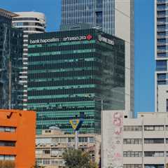 Israeli Banks Threaten to Cut Off Palestinian Economy